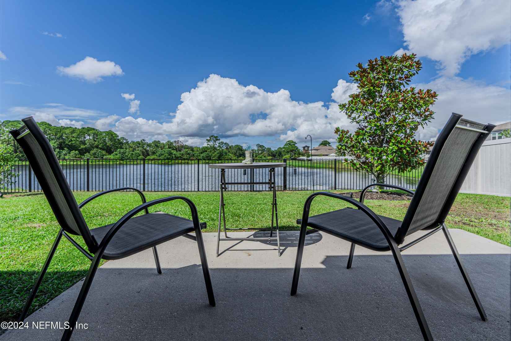 2166 PEBBLE Pt Dr  