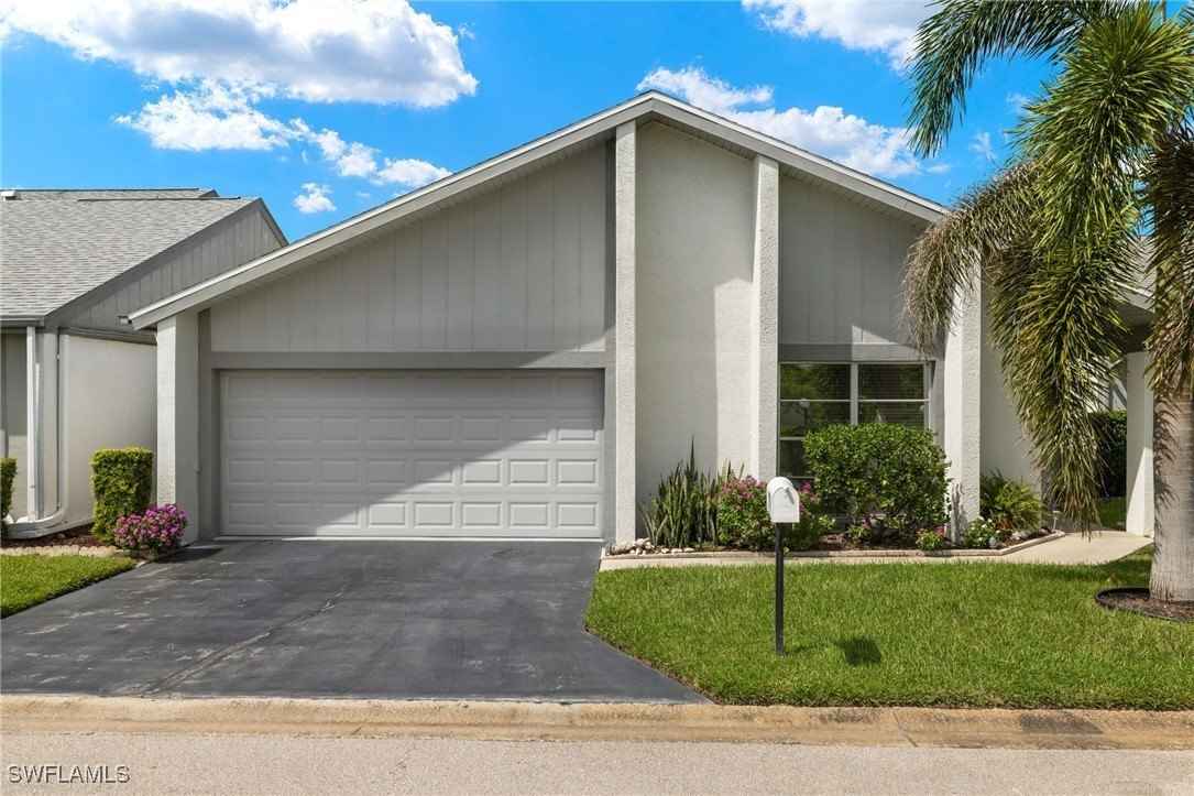 9817 Maplecrest Cir  