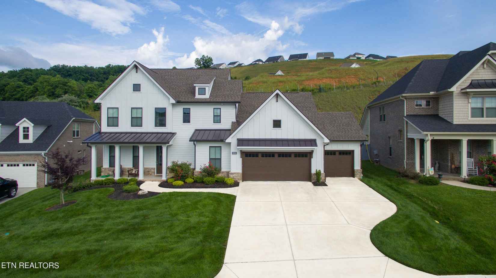 1950 English Ivy Ln  