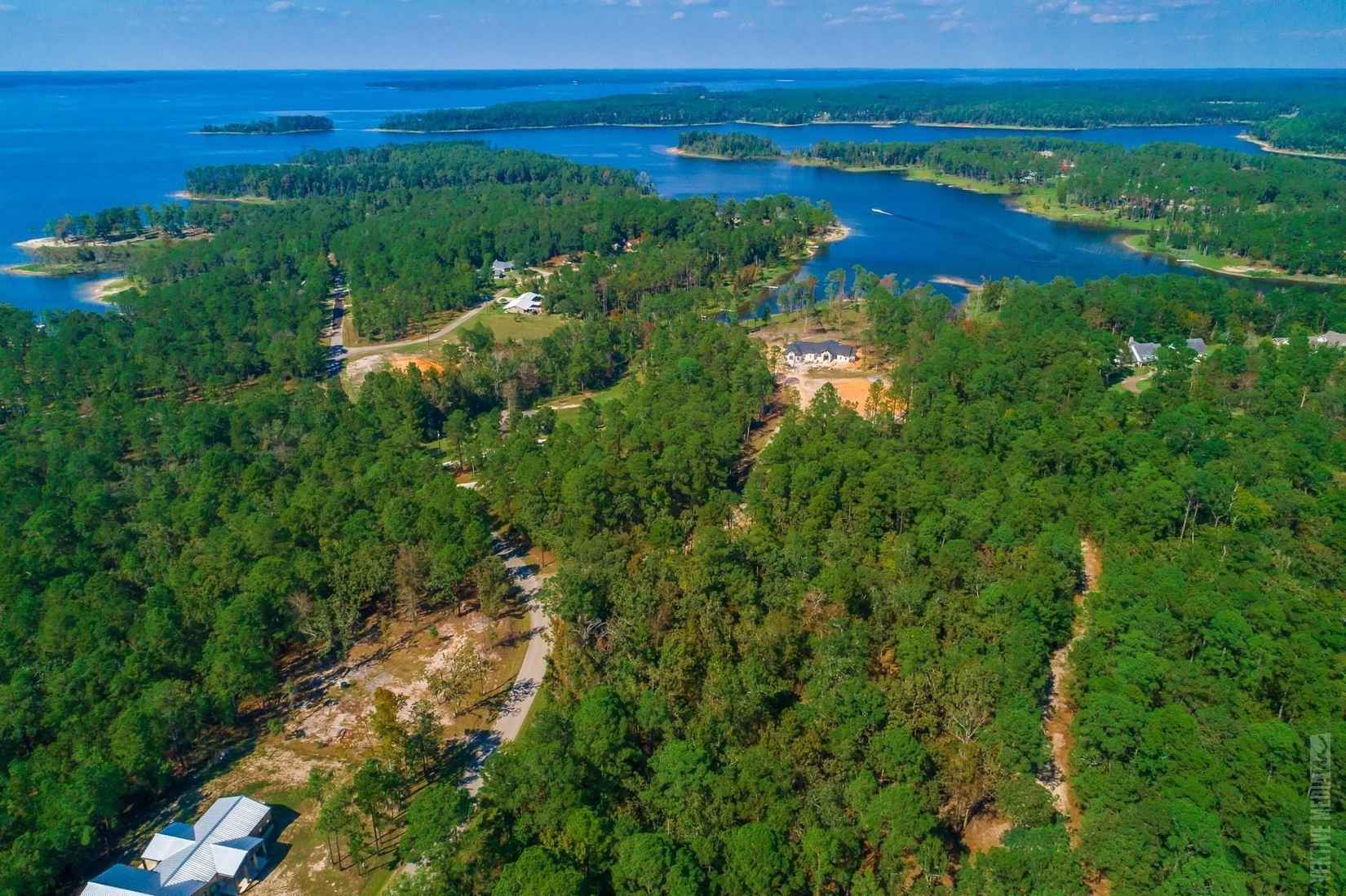 34 Shoreline Dr  