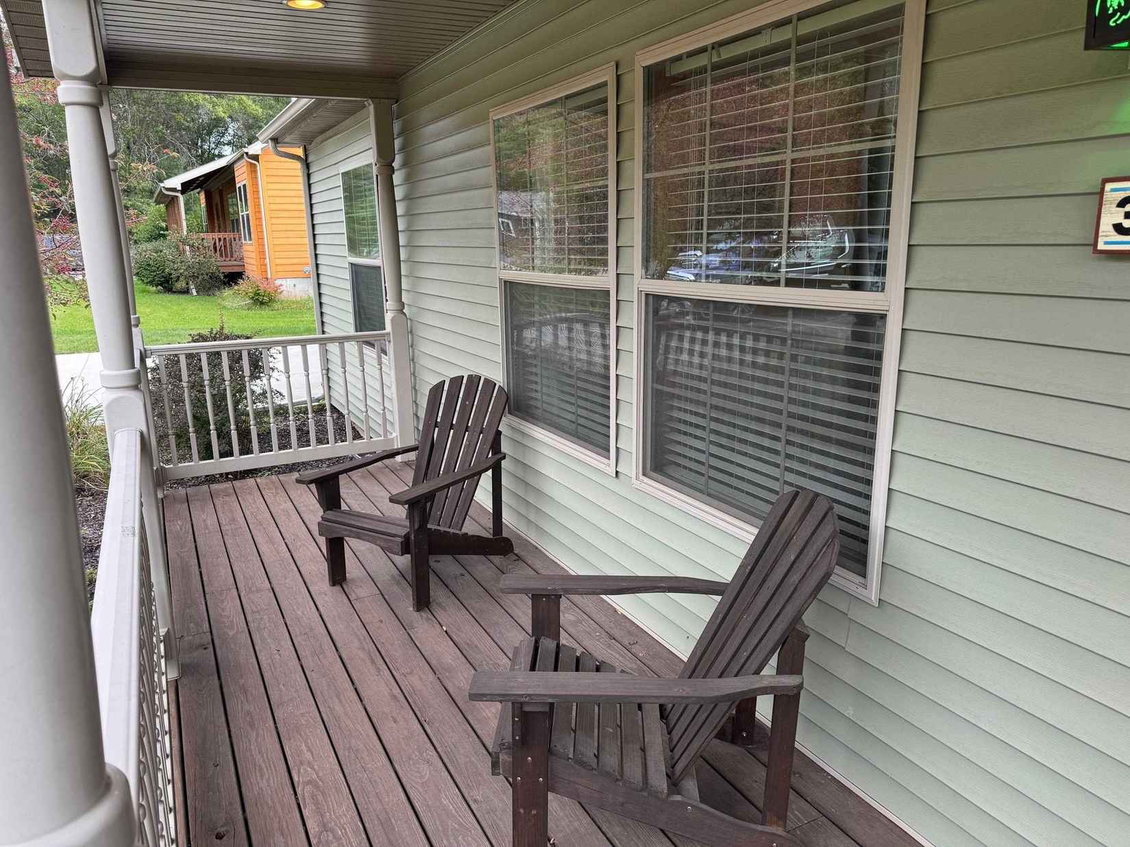 308 OAKBROOK Dr  