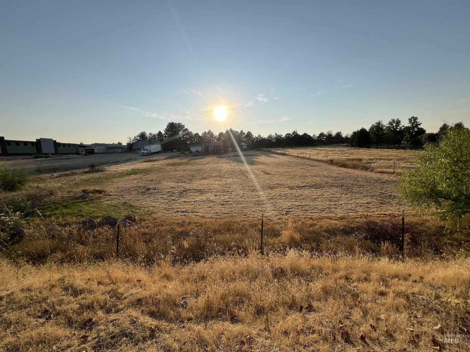 185 S Locust Grv Rd  