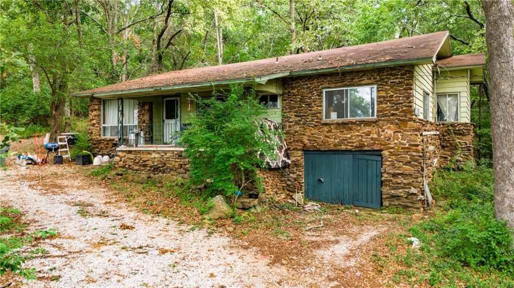 3296 E Huntsville RD  
