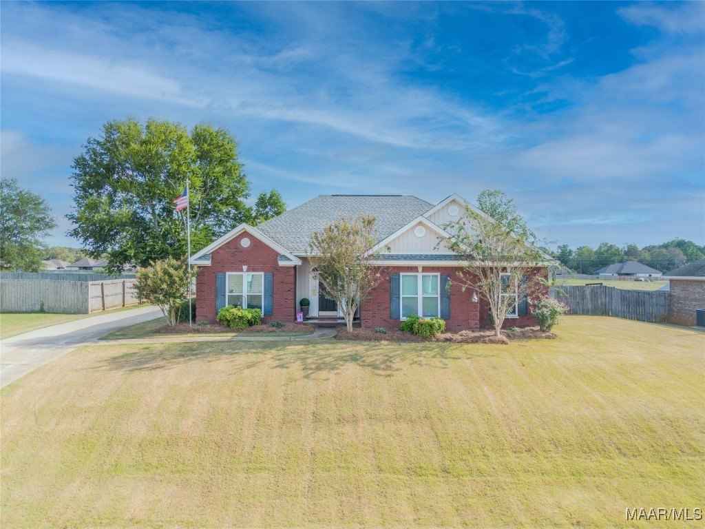 415 Windridge Dr  