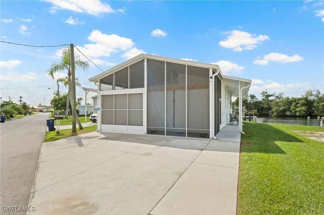 39 Channel Ln  
