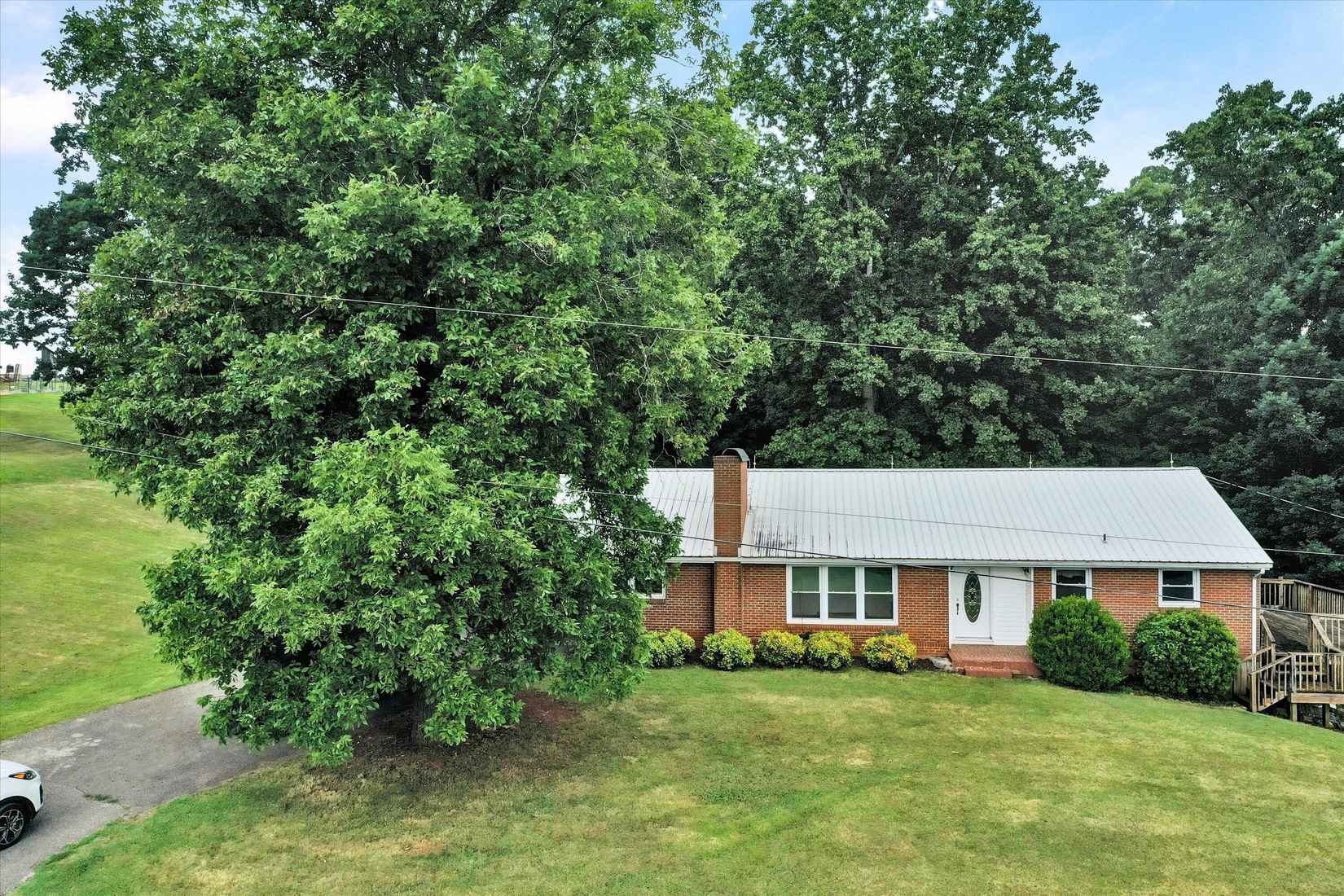 133 WINDSWEPT LN  