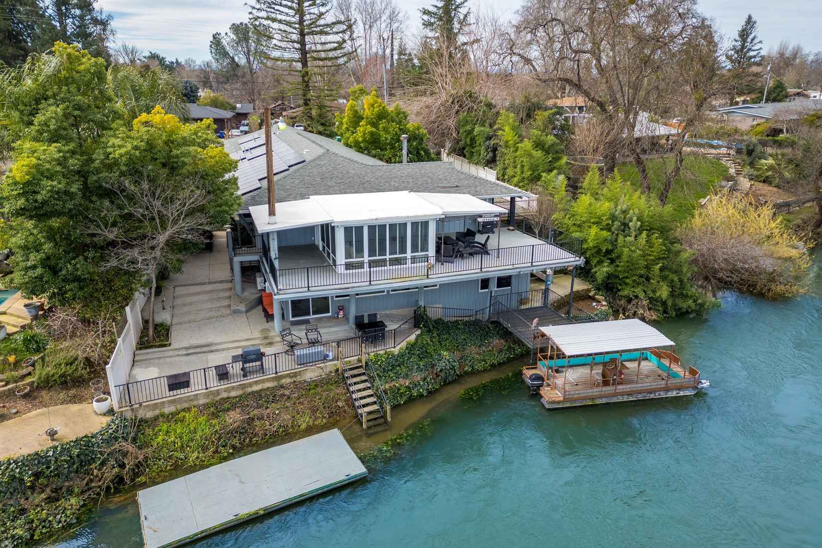 3317 Riverside Dr  