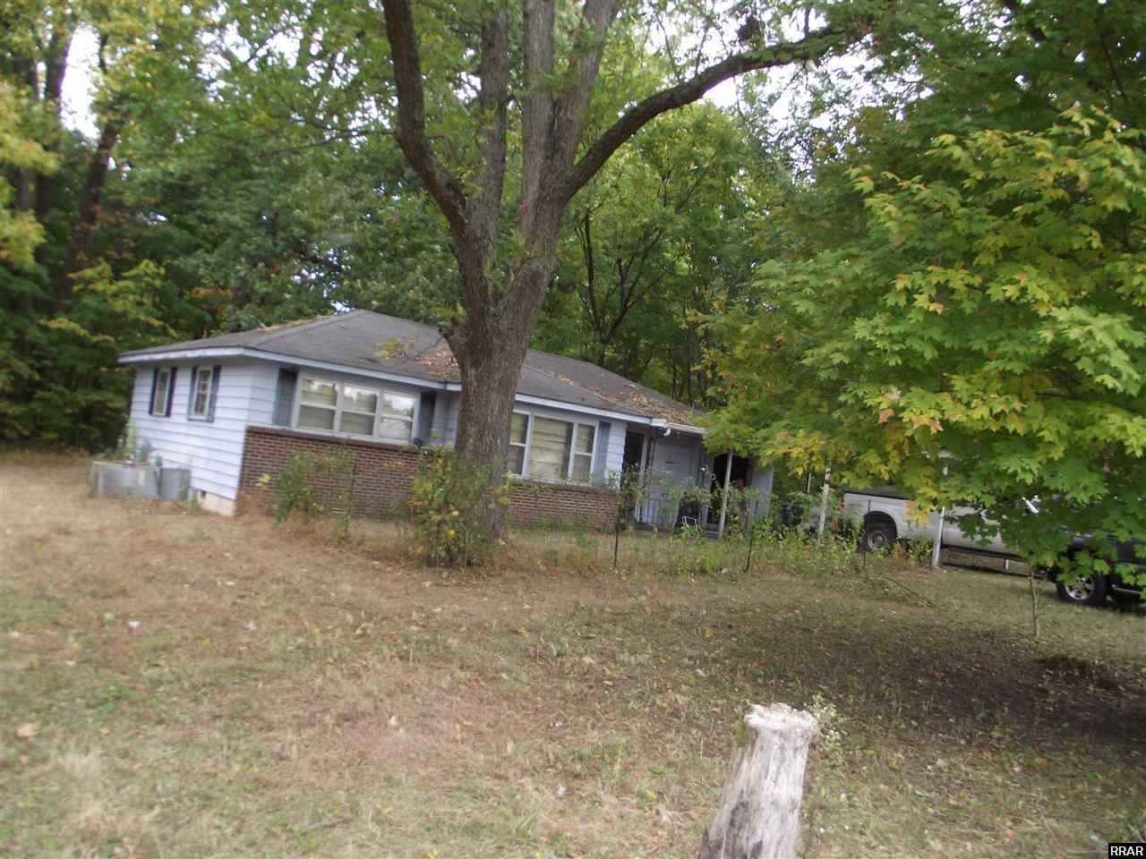 1332 Marshall Kirk  