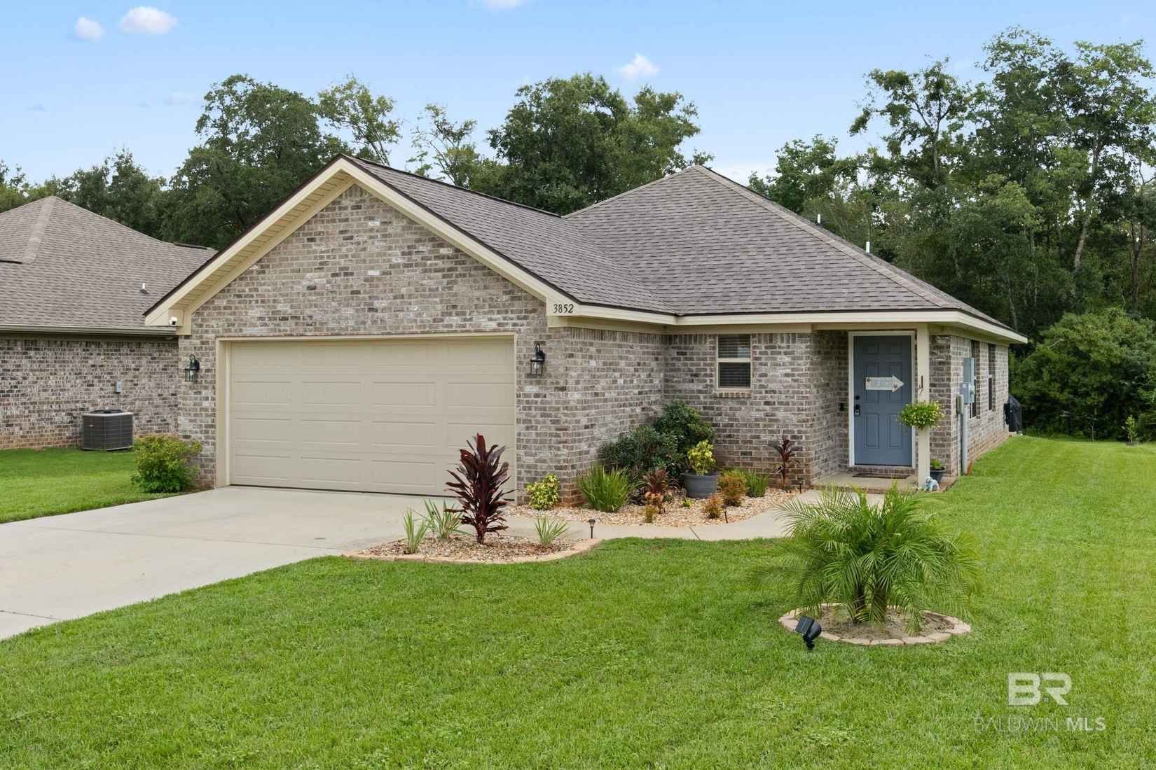 3852 Chesterfield Ln  