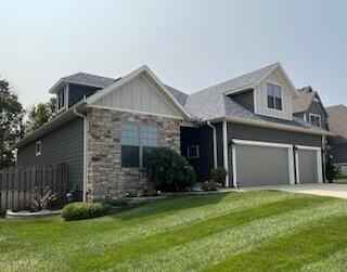412 W Landsdowne Dr  