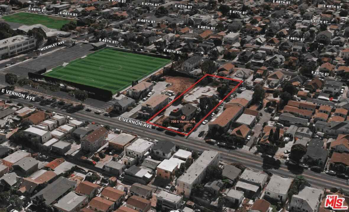736 E Vernon Ave  