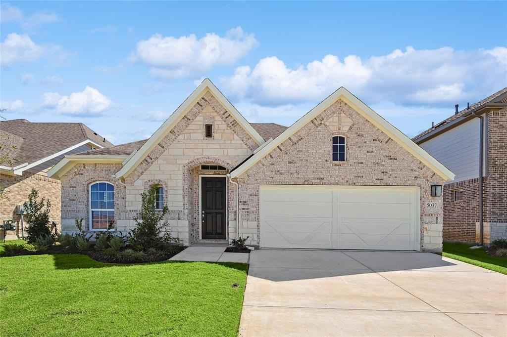 5037 Hitching Post Dr  