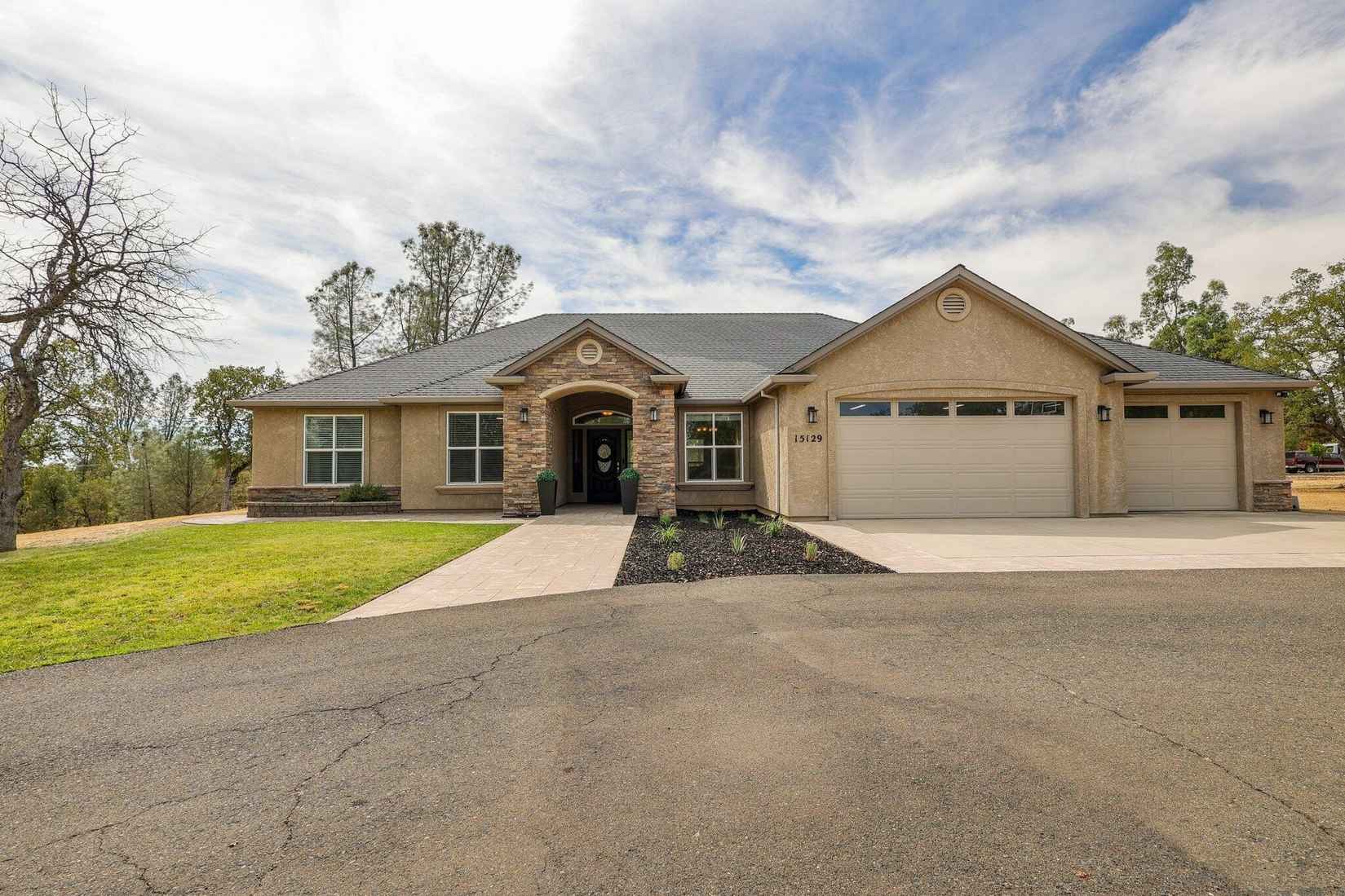 15129 Diggins Way  