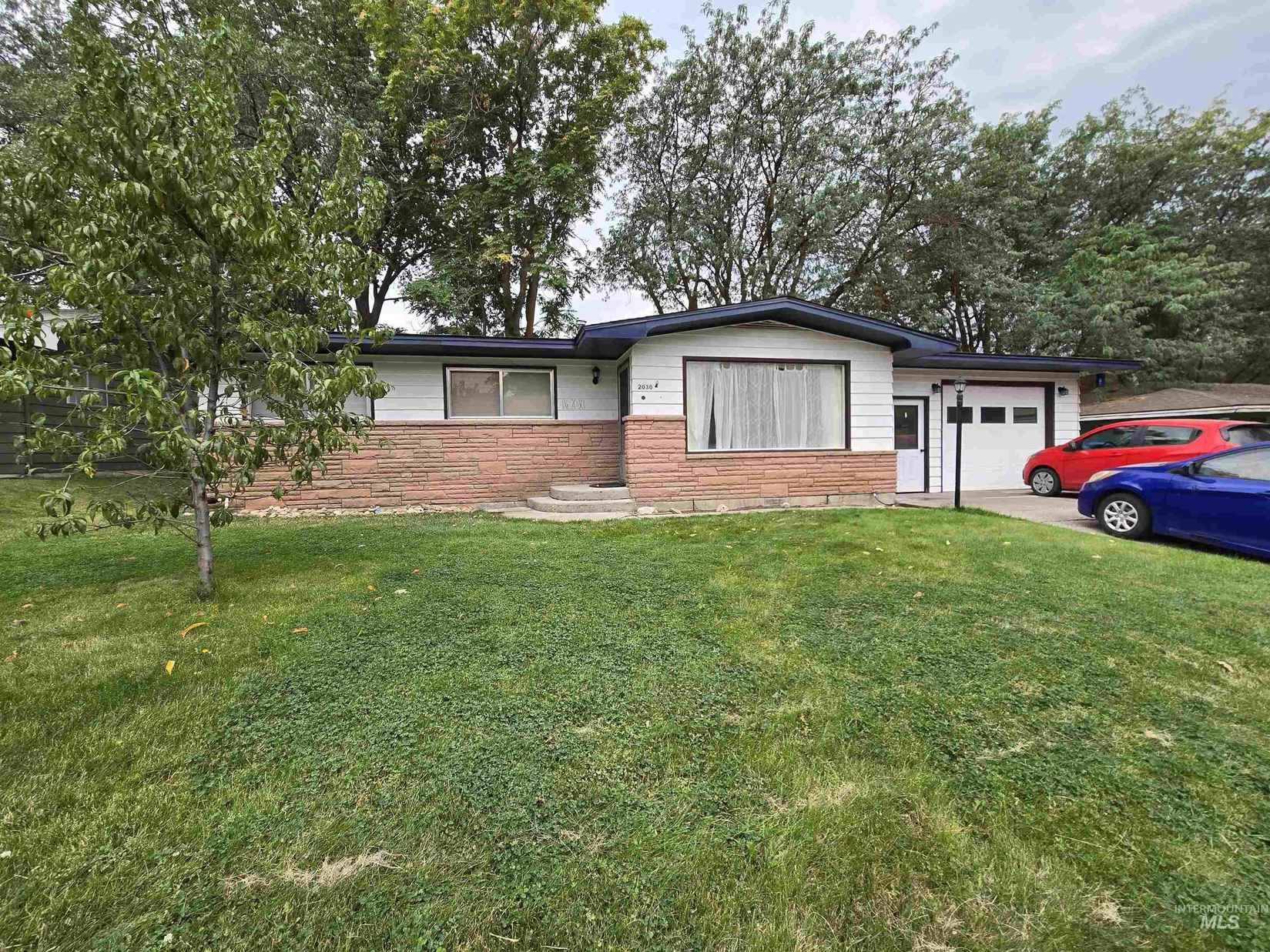 2030 Moss Dr  