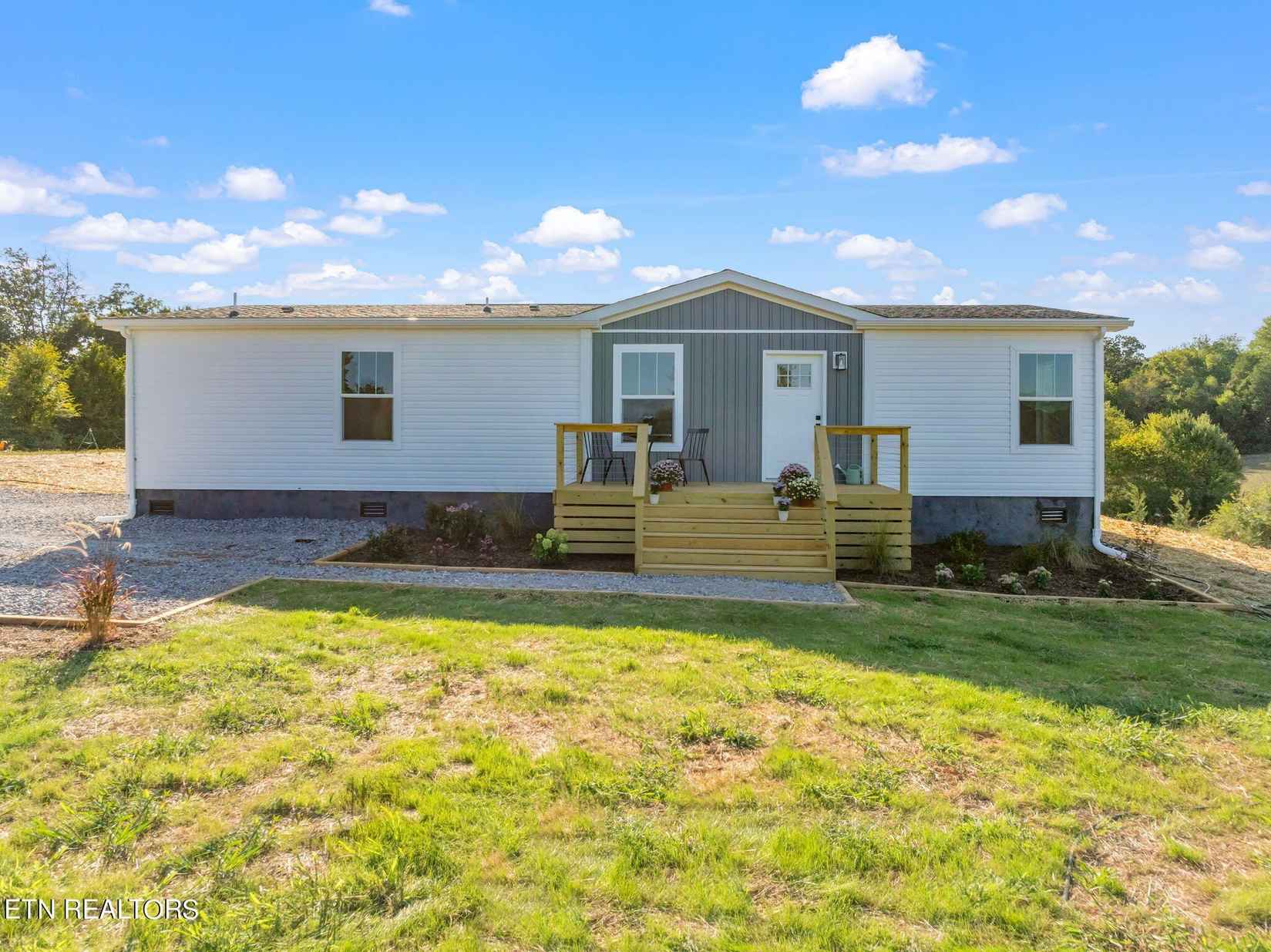498 Greenbriar Rd  