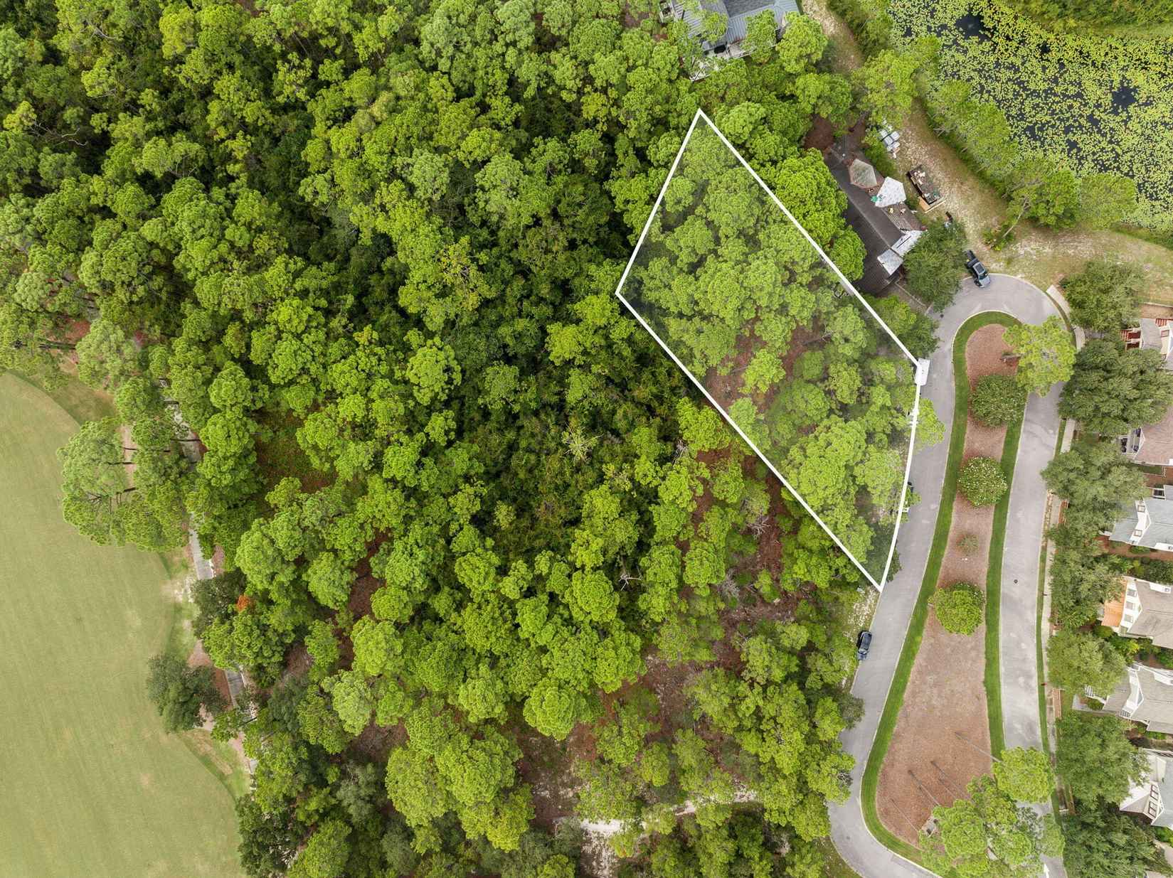 1318 E Lakewalk Cir  