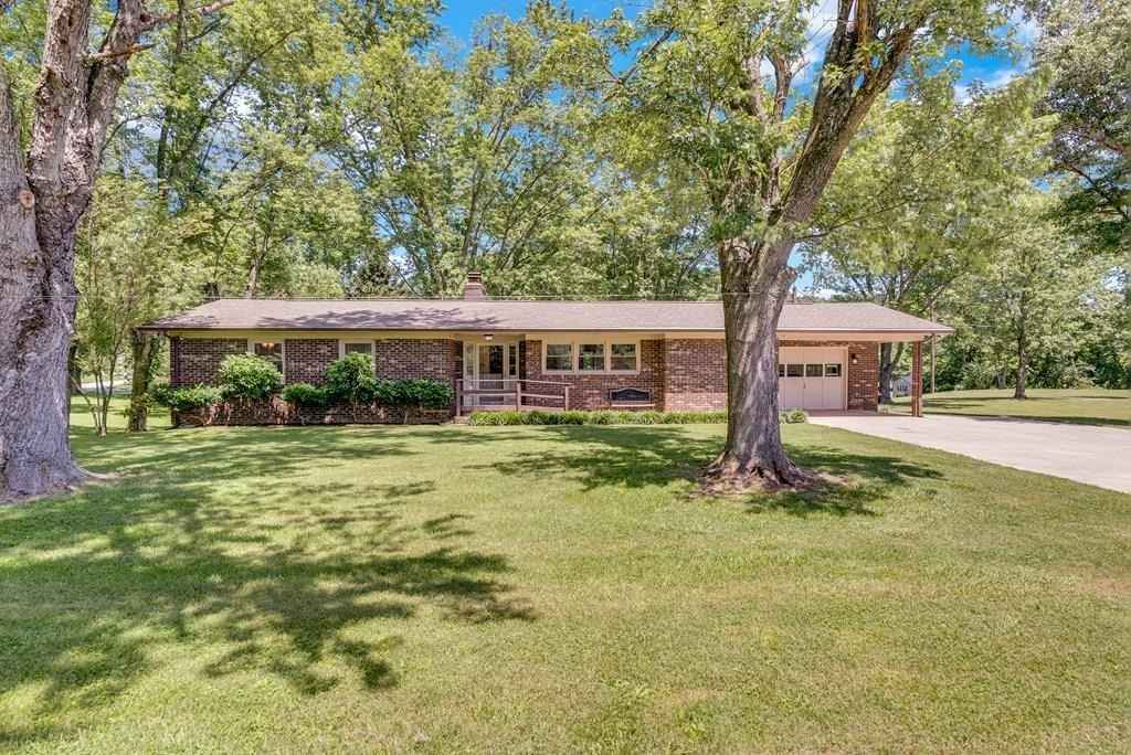 1411 Lakeview Rd  