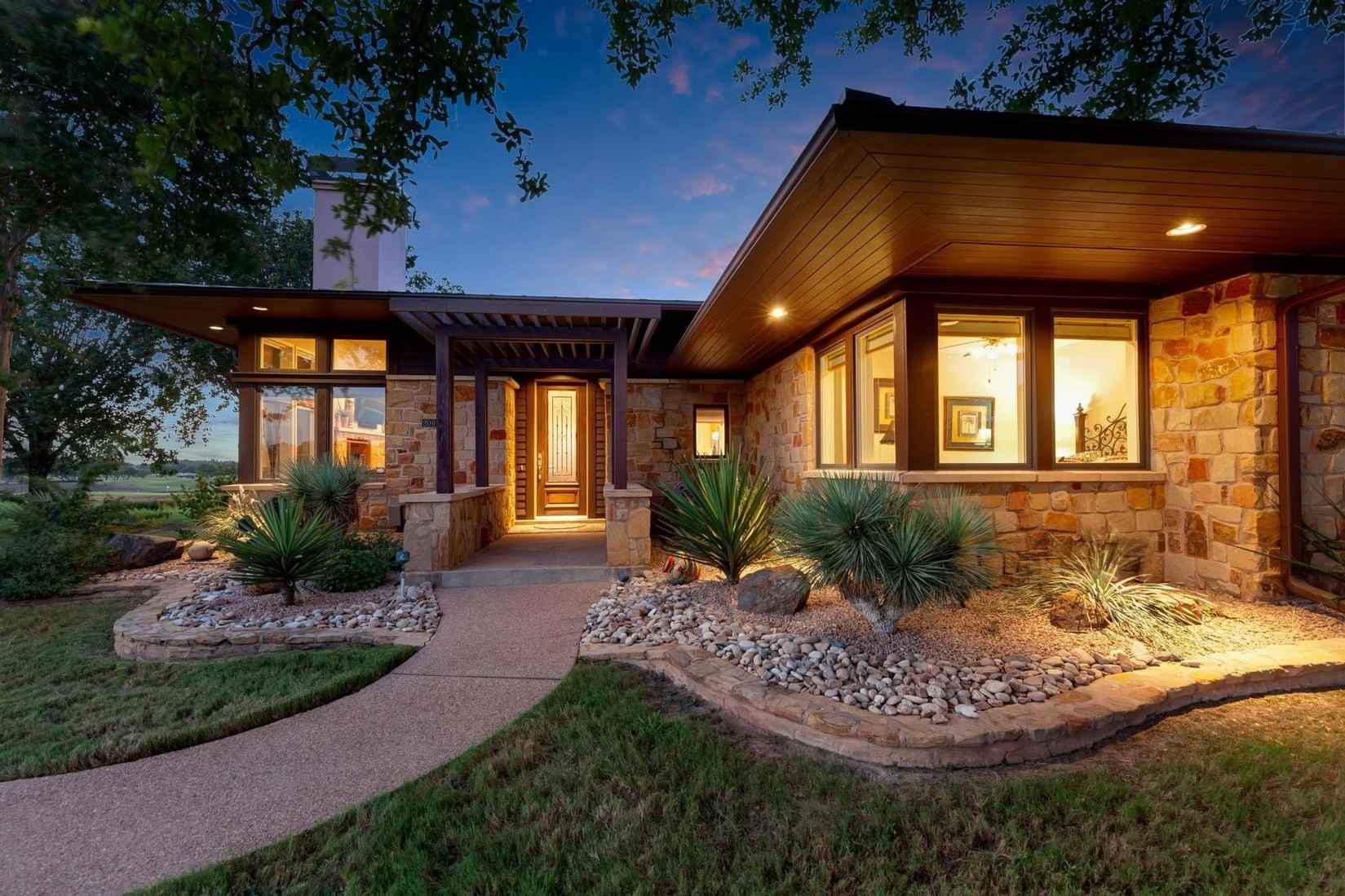 2000 Kahala Sunset Dr  