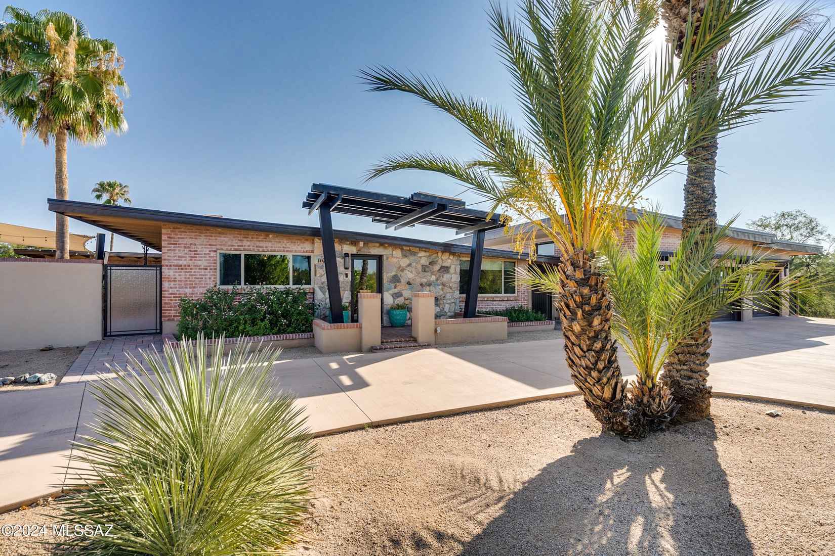 1101 W Samalayuca Dr  