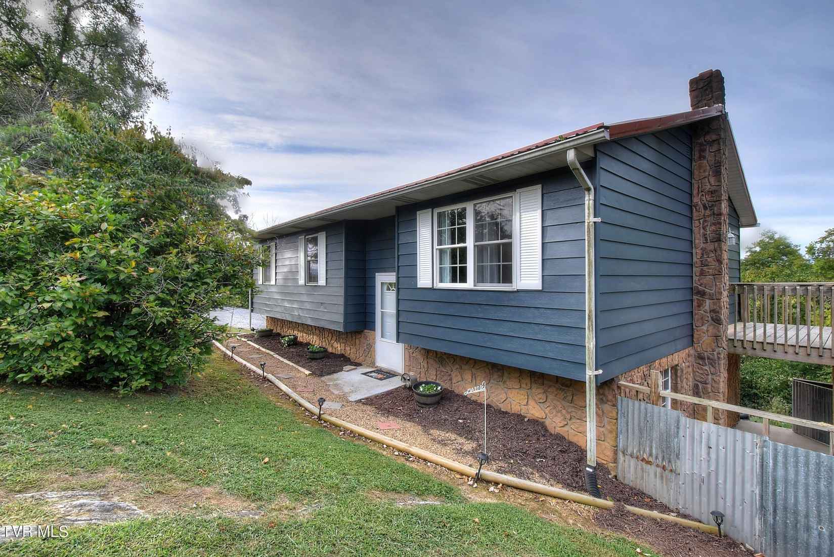 250 Riggs Rd  