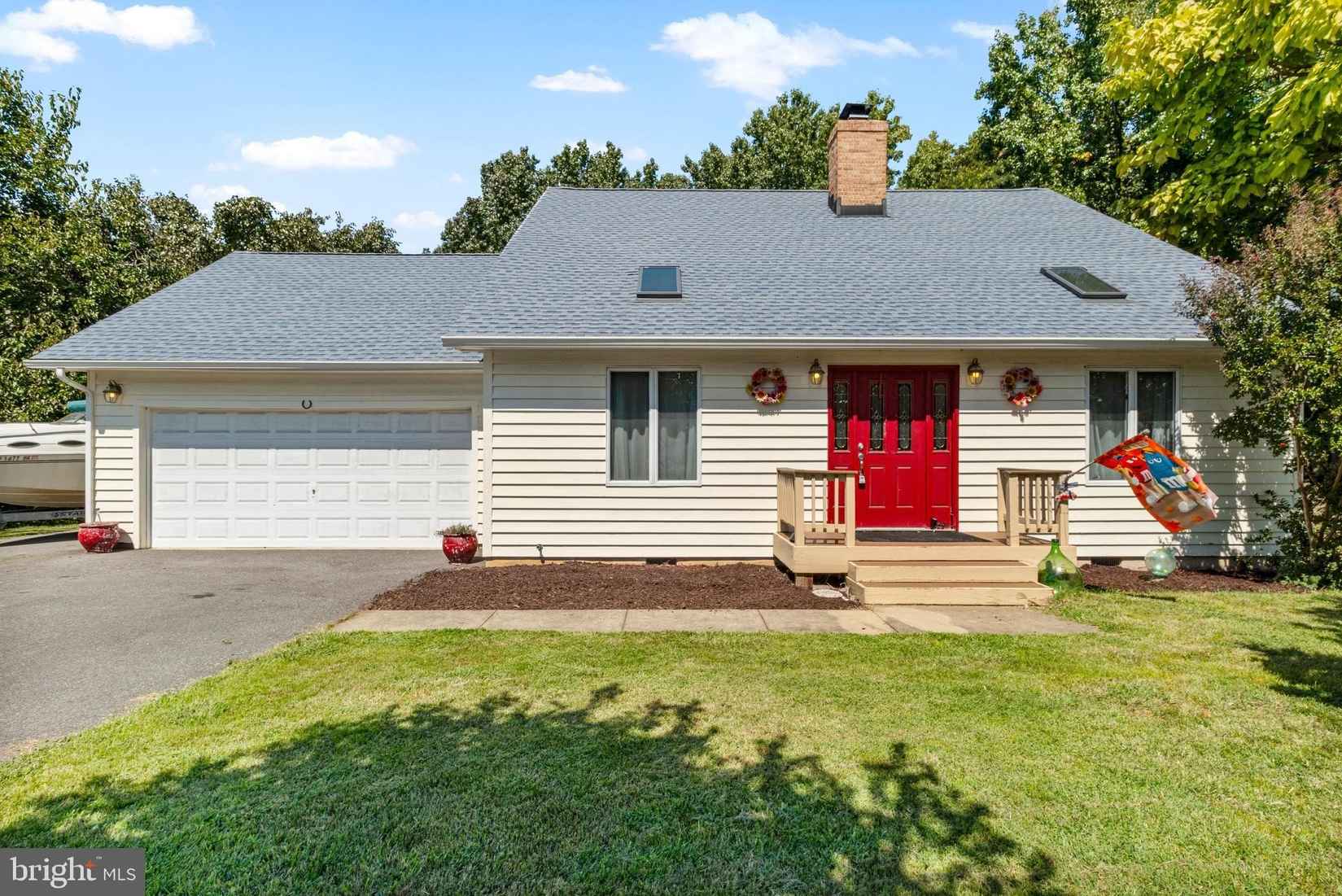 302 QUEENS COLONY HIGH Rd  