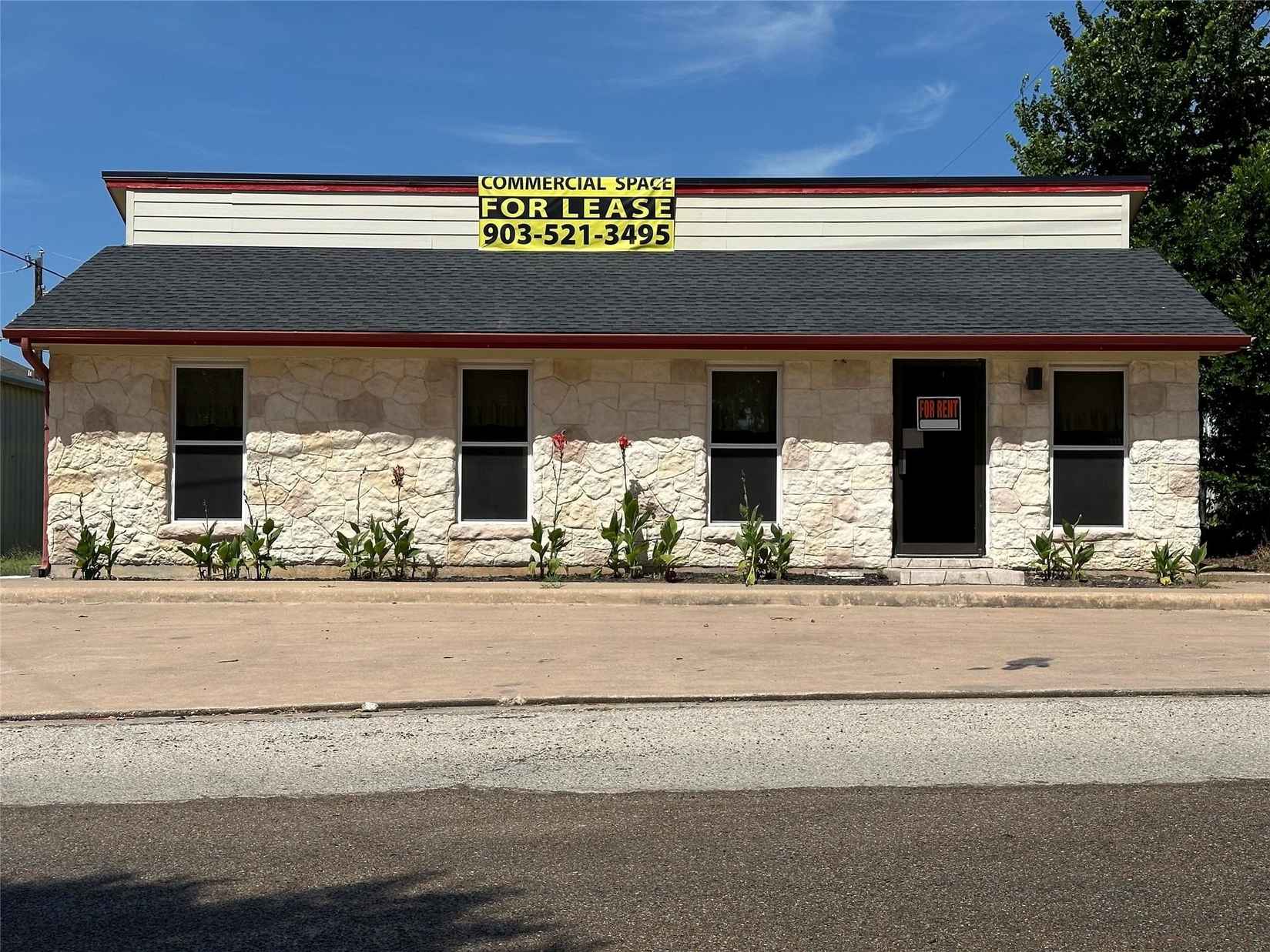 303 CHILDRESS DR  