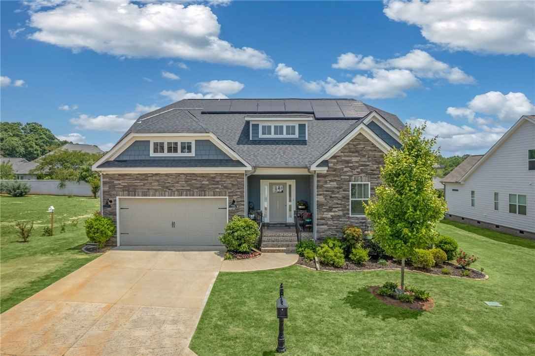 135 Mystic Vineyard Ln  