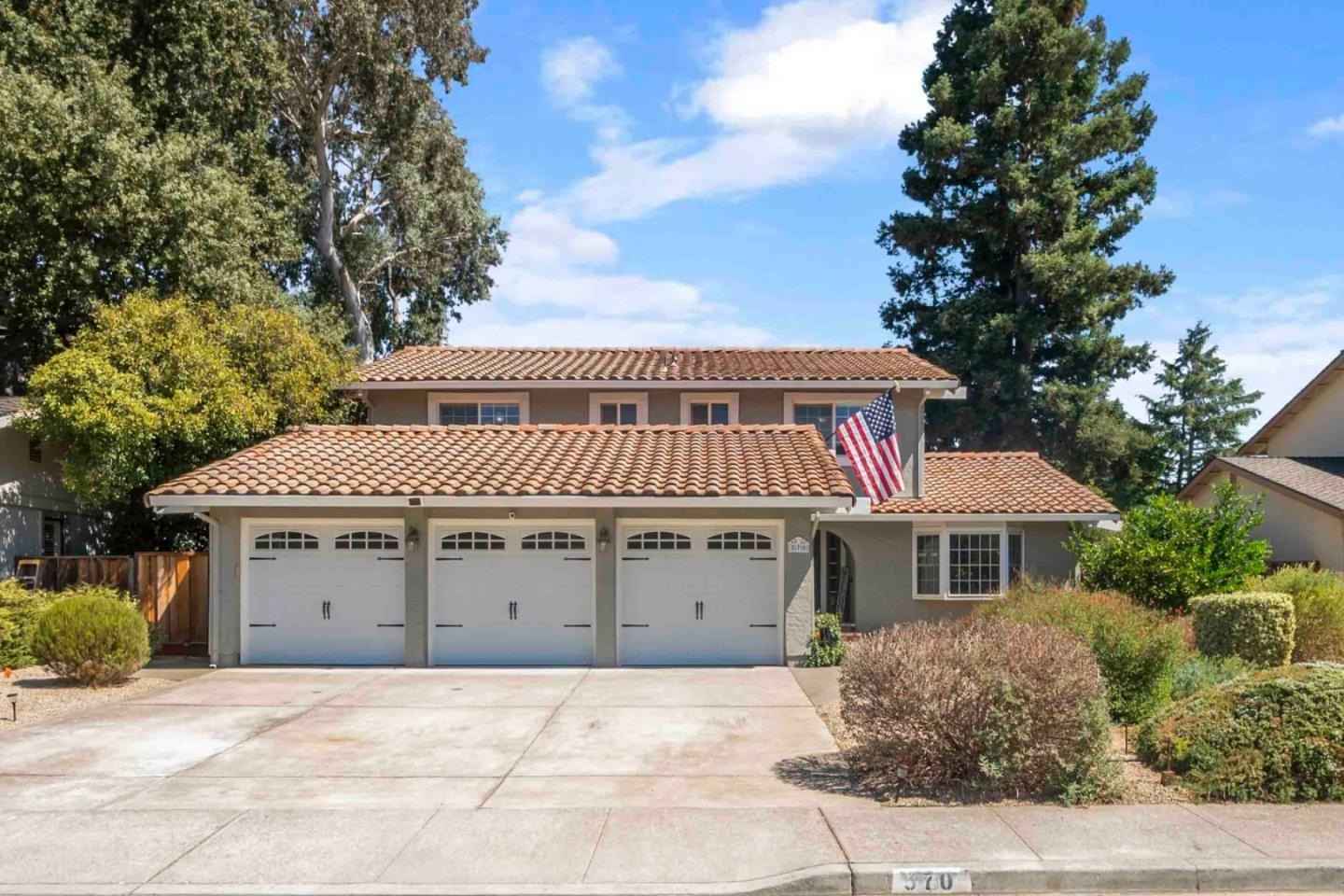 570 Encino Dr  