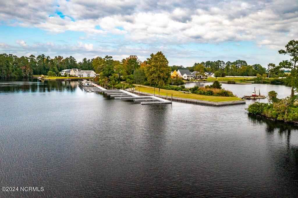 205 Shoreview Dr  