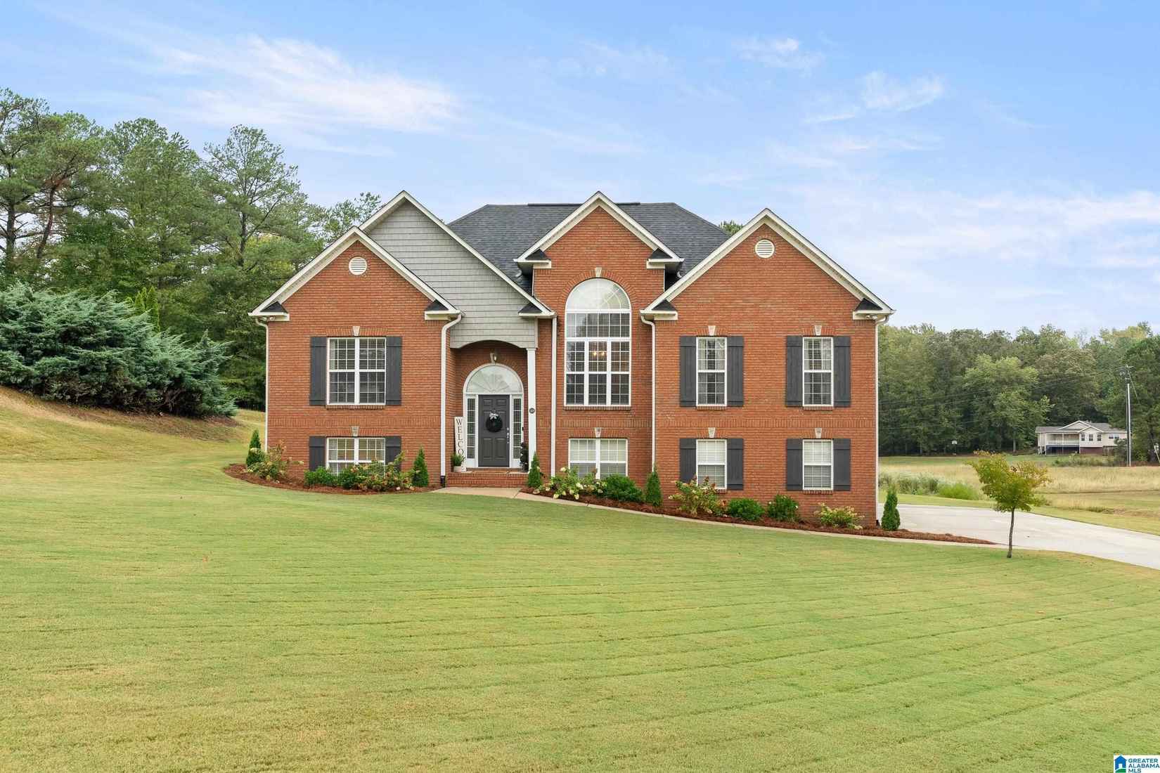 21 FARM Ct  