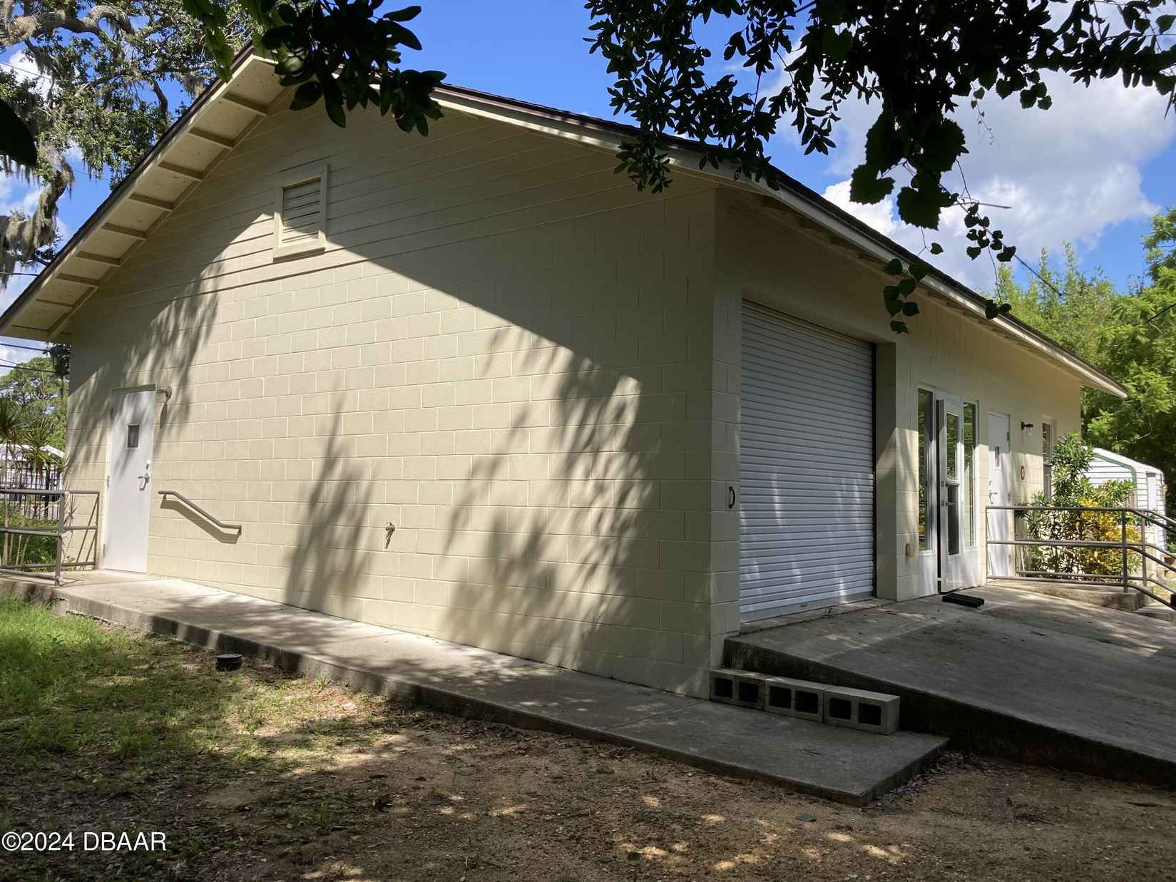 5503 S Ridgewood Ave  