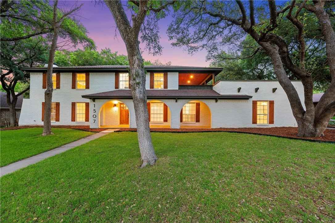 1507 Oak Holw Dr  