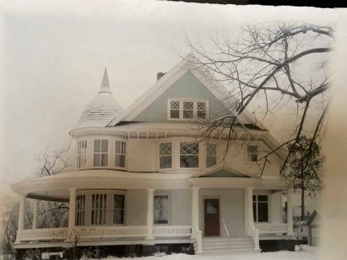 114 MAIN ST N  