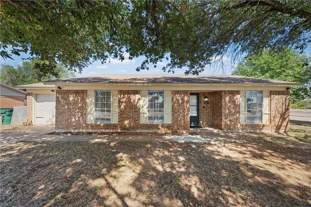 307 Little Ave  