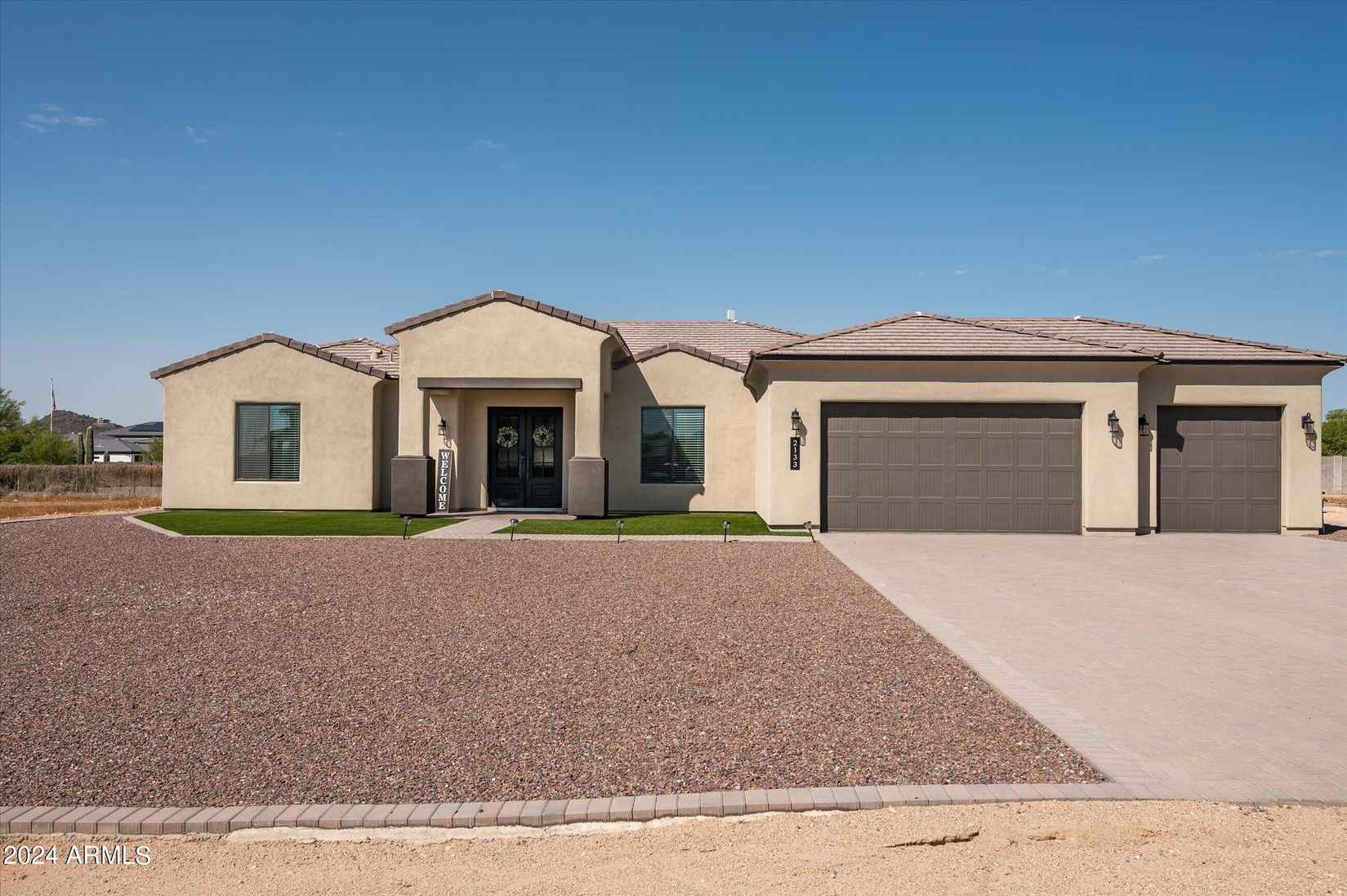 2133 W Tanya Trl  