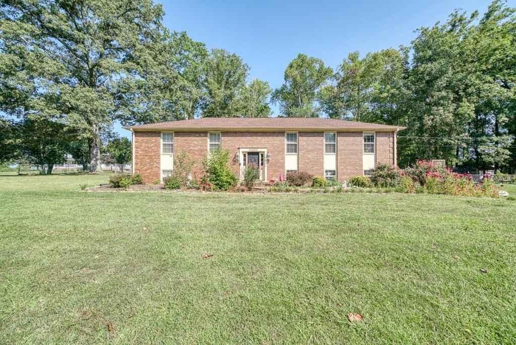 1615 W Whitehall Rd  