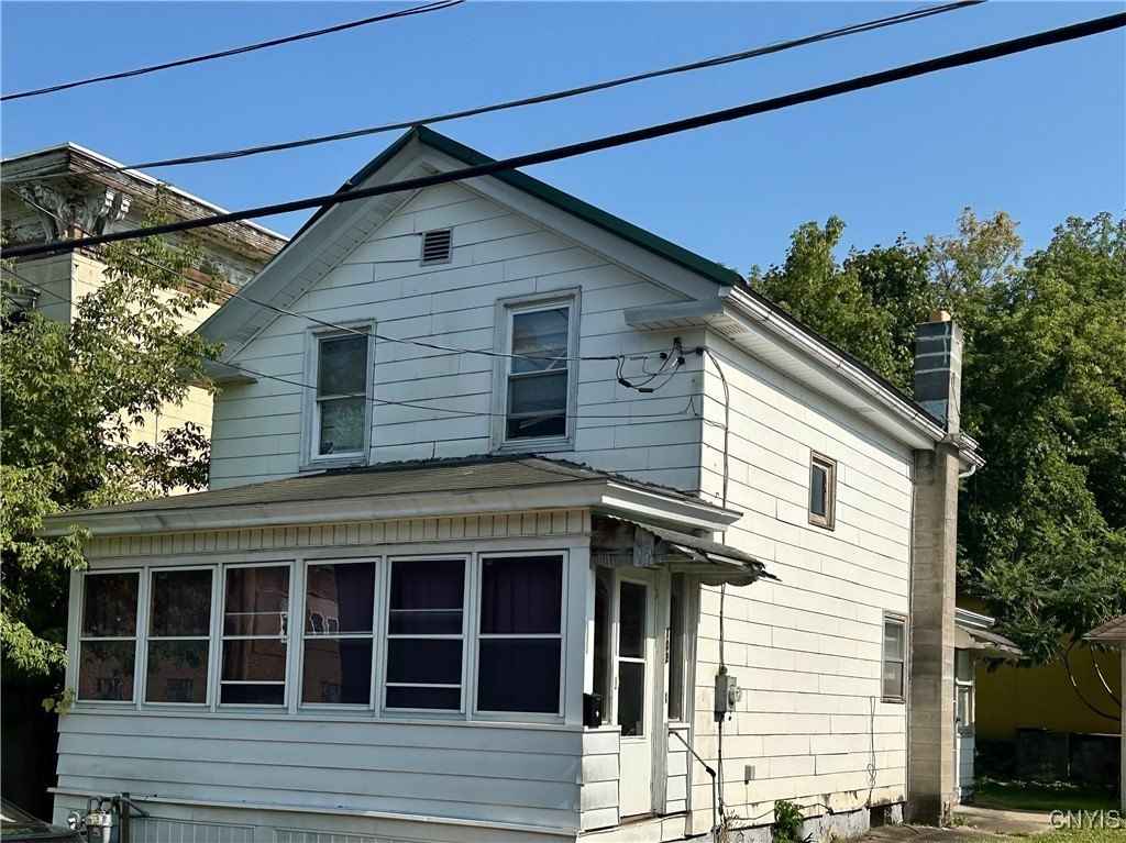 102 Church St  