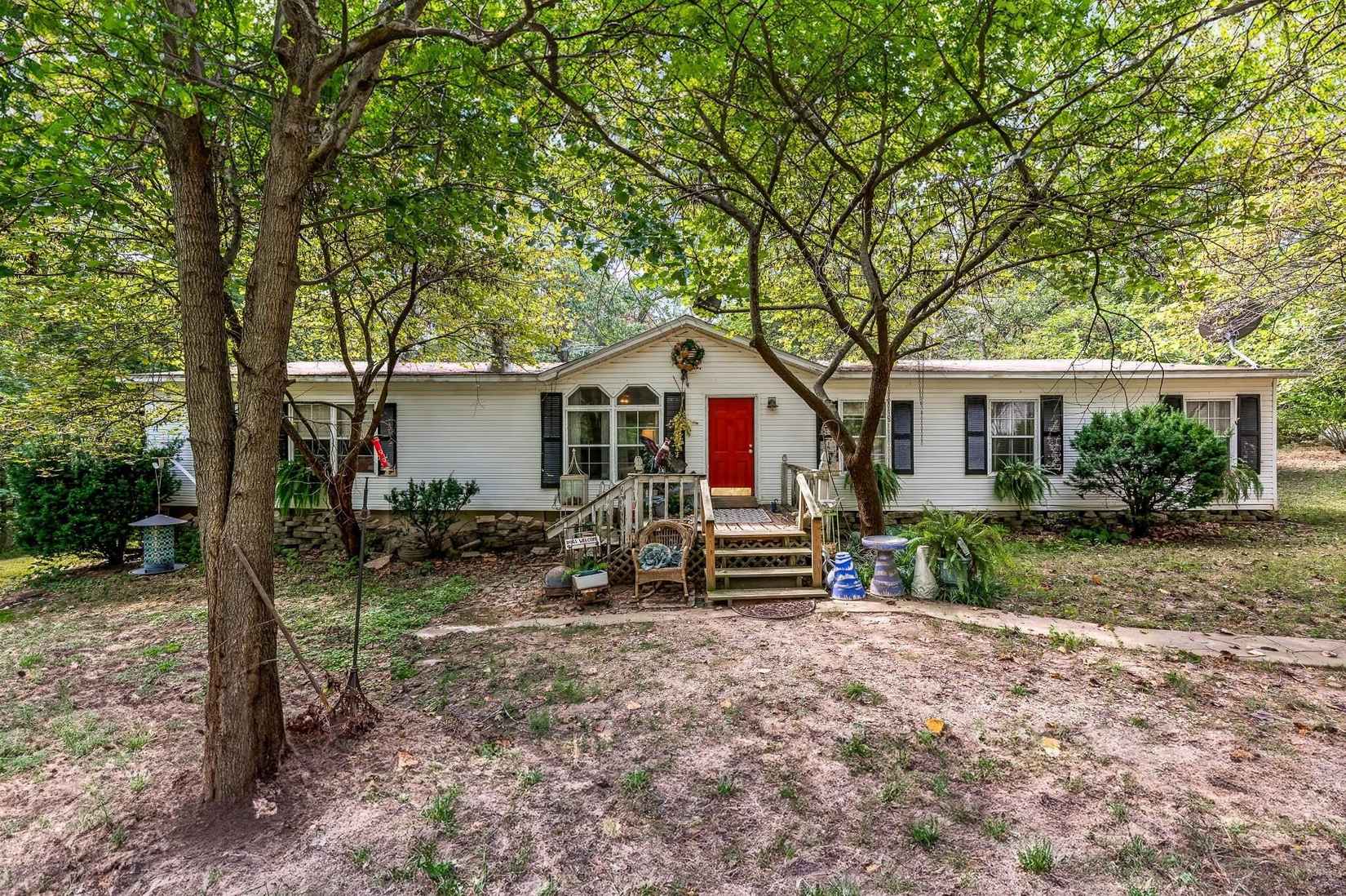 1734 E 555th Rd  