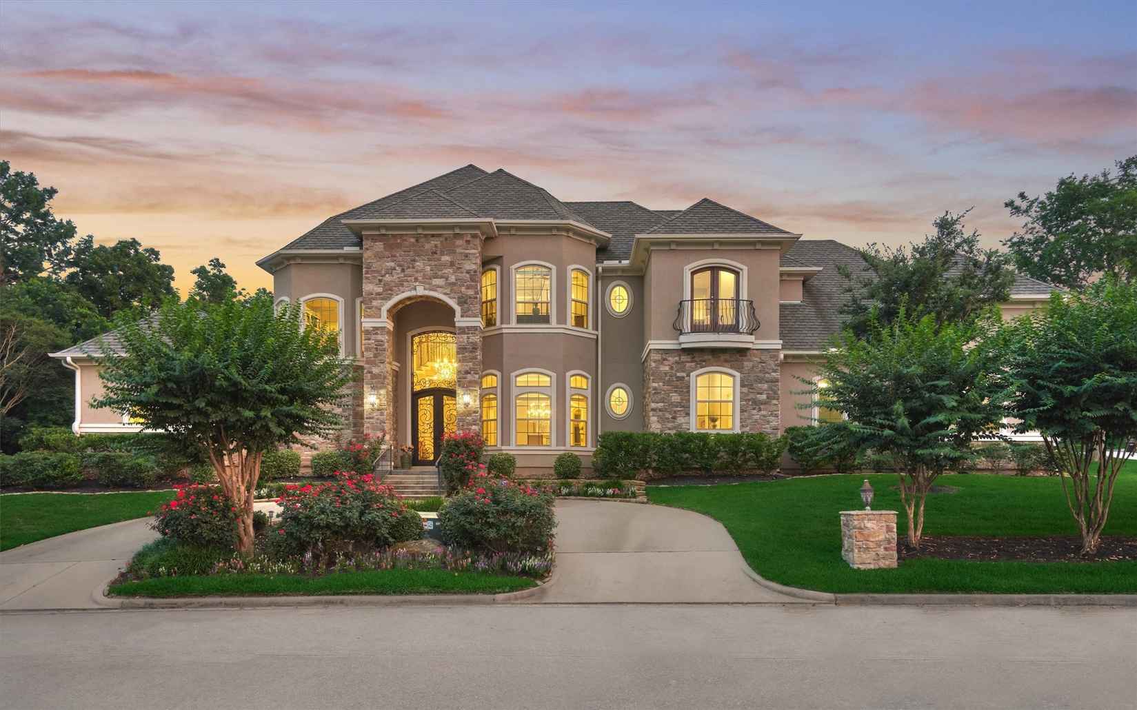 346 Edgewood Dr  