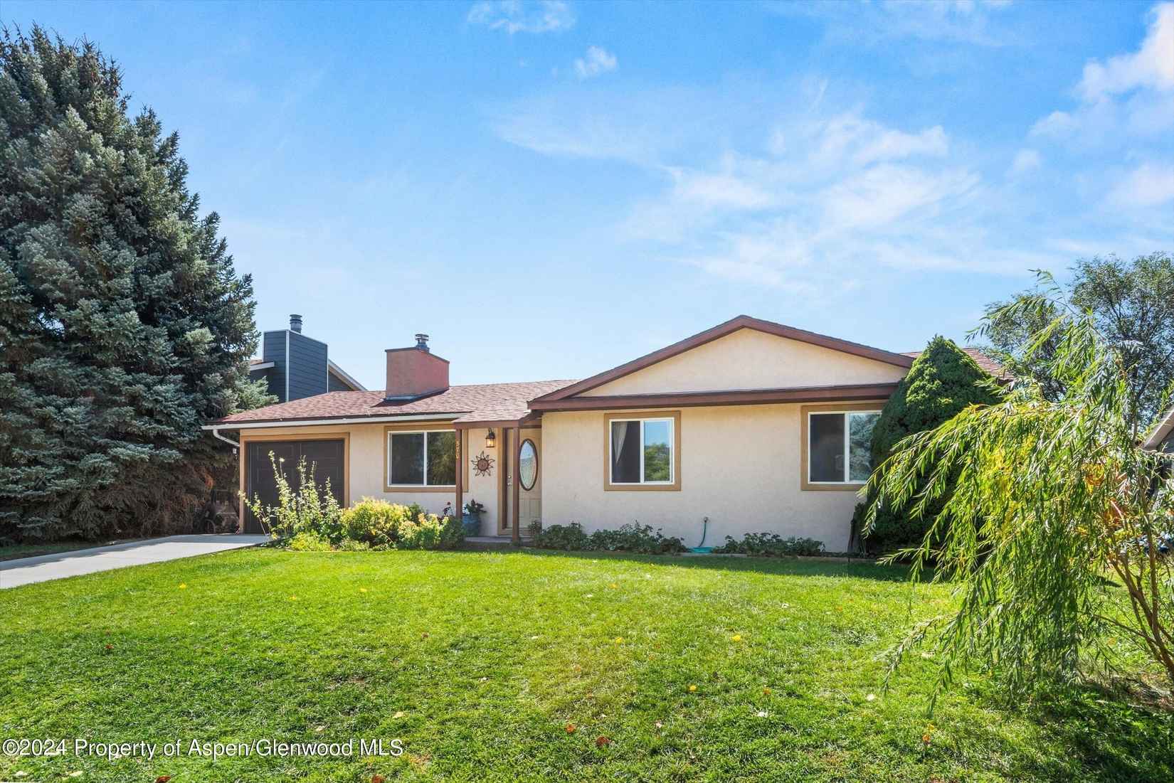 570 Redstone Ave  