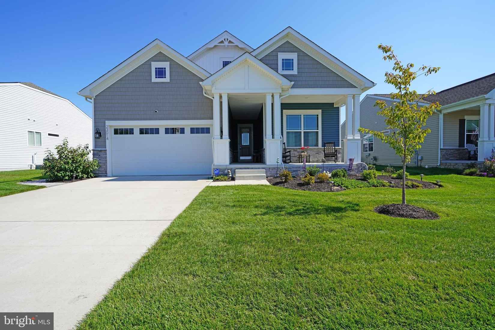 23014 BOURBON Cir  