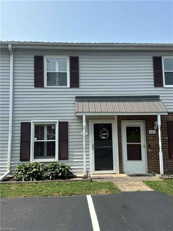 430 Cedarbrook Ct  