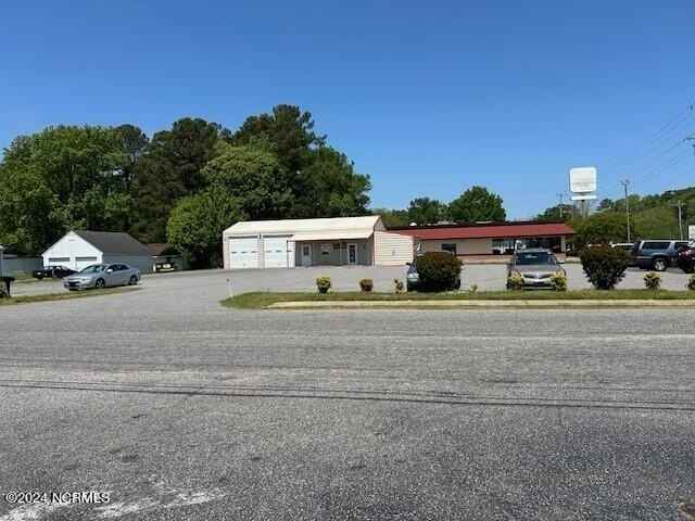 1331 N Rd ST  