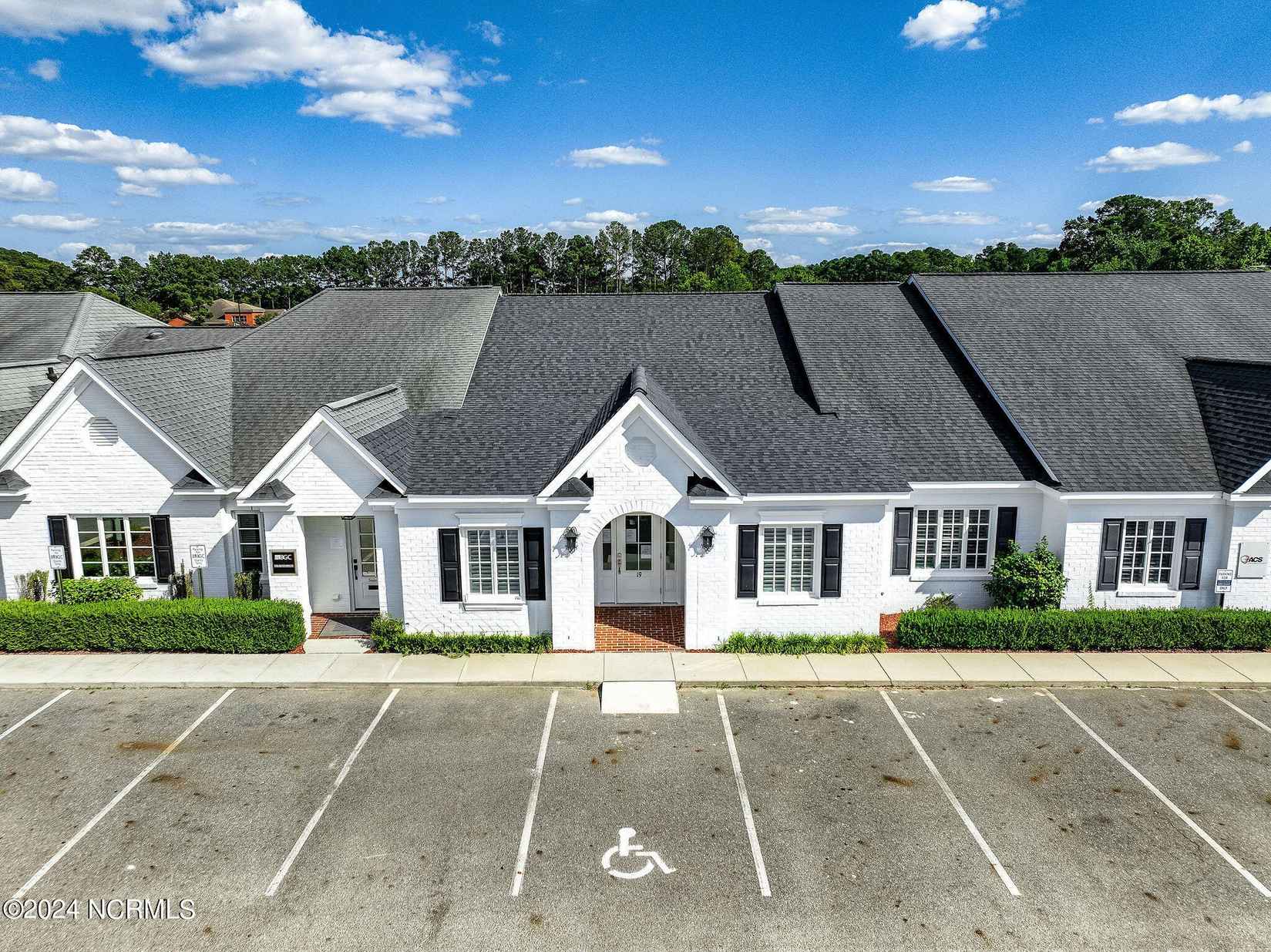 2719 Graves Dr  