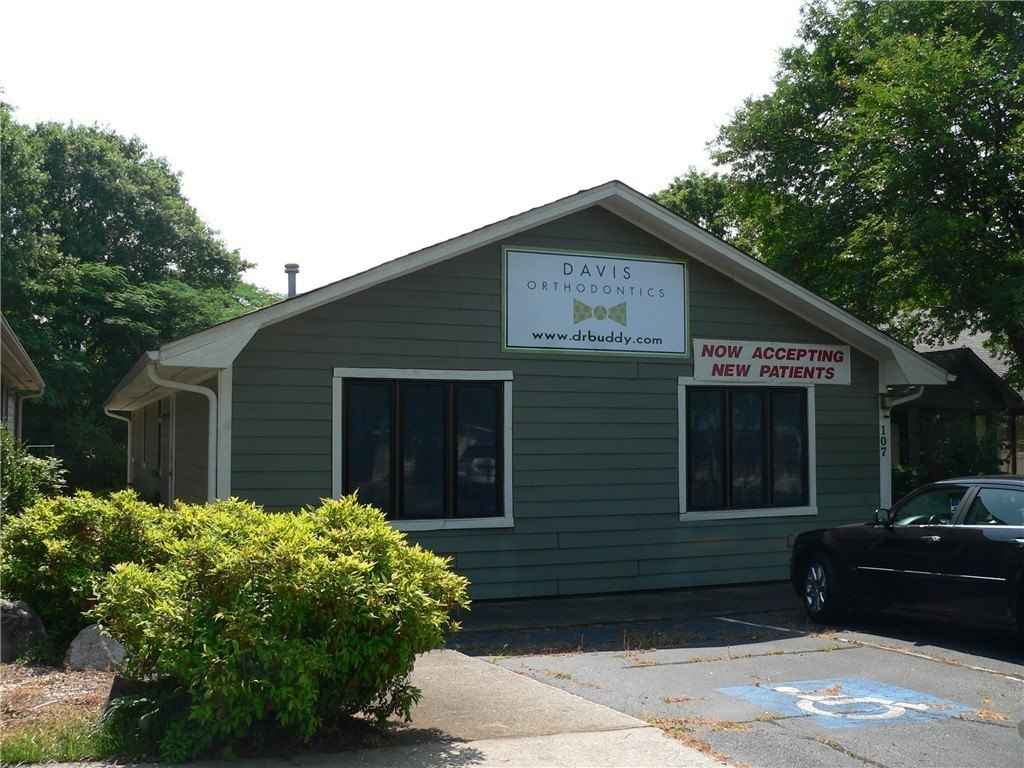 107 N Earle St  