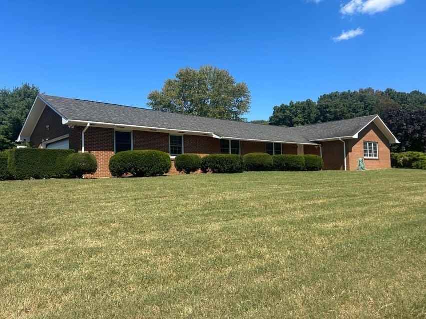178 Windsor LN  