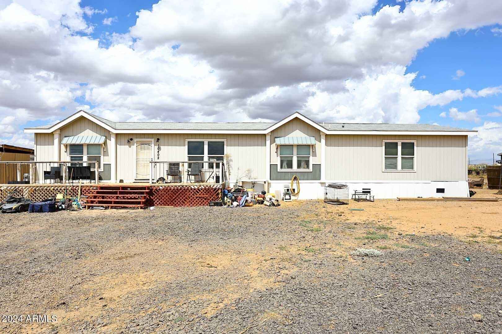 10402 E JOSEPH Ln  