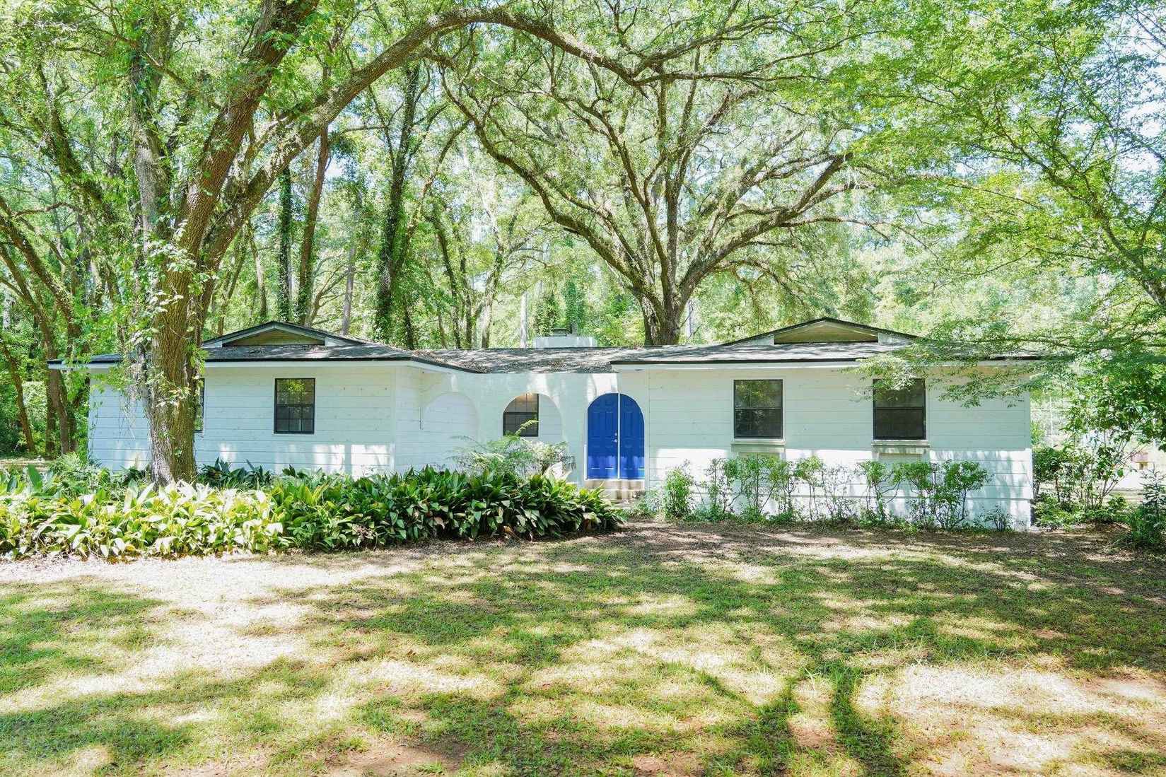 1245 Ellis Rd  