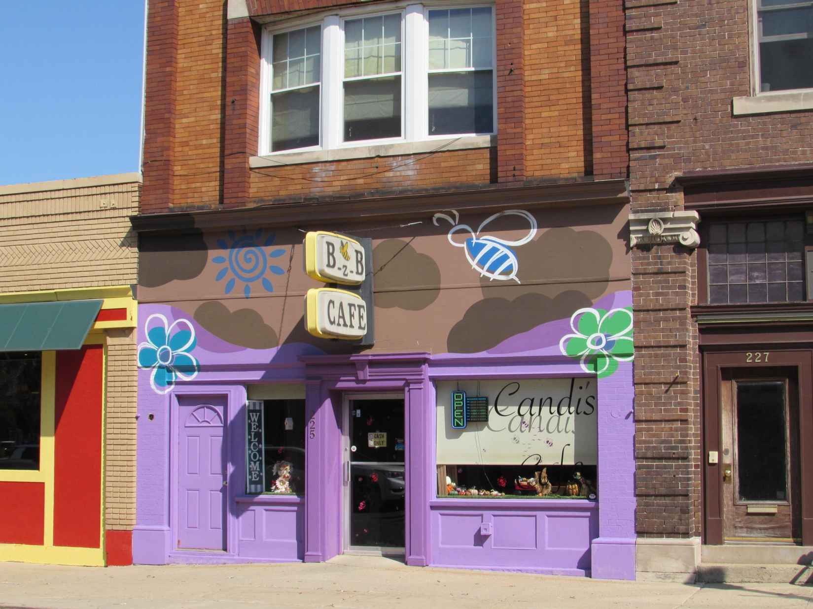 223 S Mechanic St  