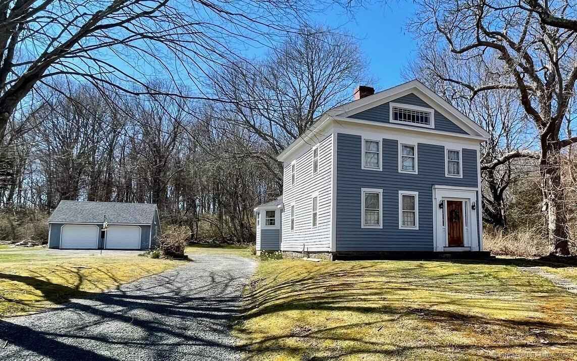 351 Grove Beach Rd North  